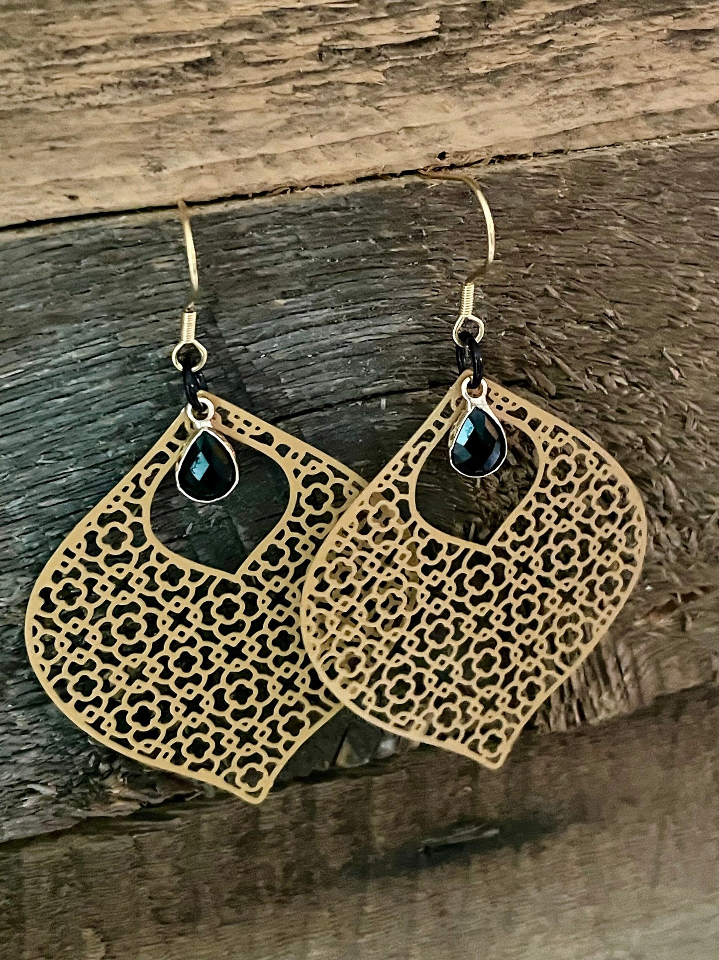 Boucles d'inspiration marocaine ocre