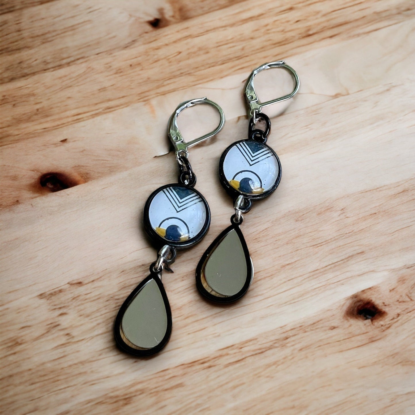 Boucles cabochons géométriques