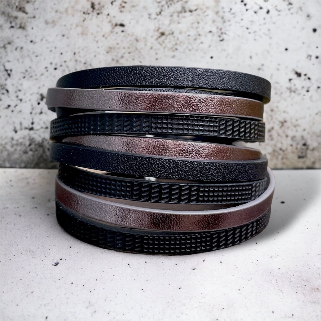 Bracelet cuir noir et gris argenté