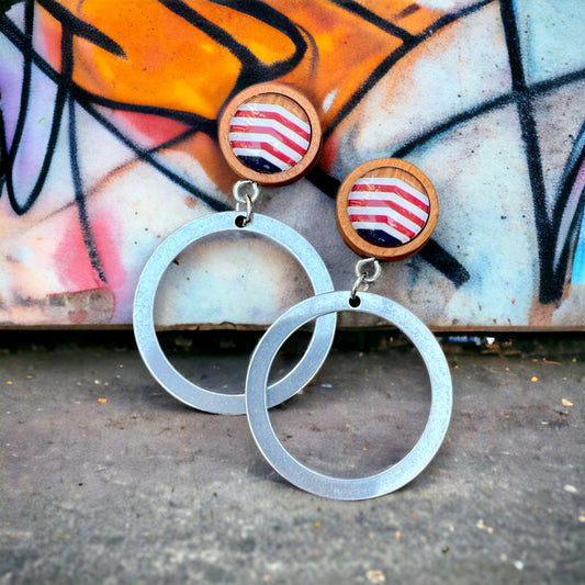 Boucles d’oreilles anneaux et cabochons sur bois